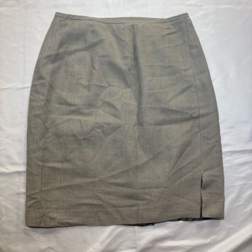 Source Unknown Size 4 Beige Sage Green Houndstooth Mini Skirt with Side Slit
